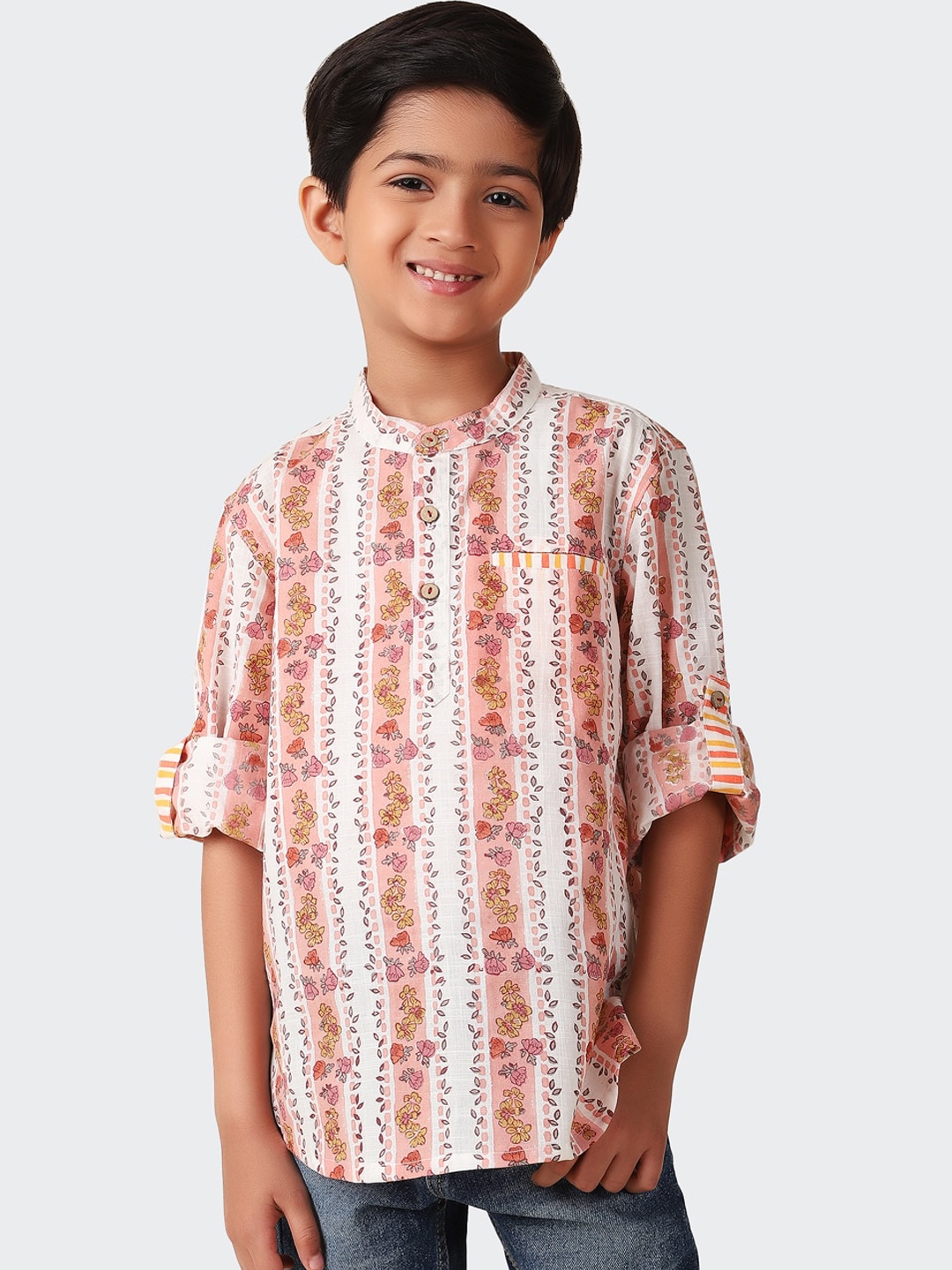 

Fabindia Boys Floral Printed Mandarin Collar Pure Cotton Kurta, White