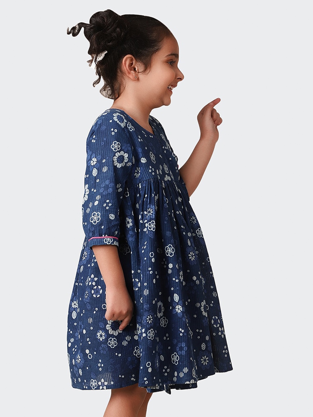 

Fabindia Girls Floral Printed Cotton A-Line Dress, Blue