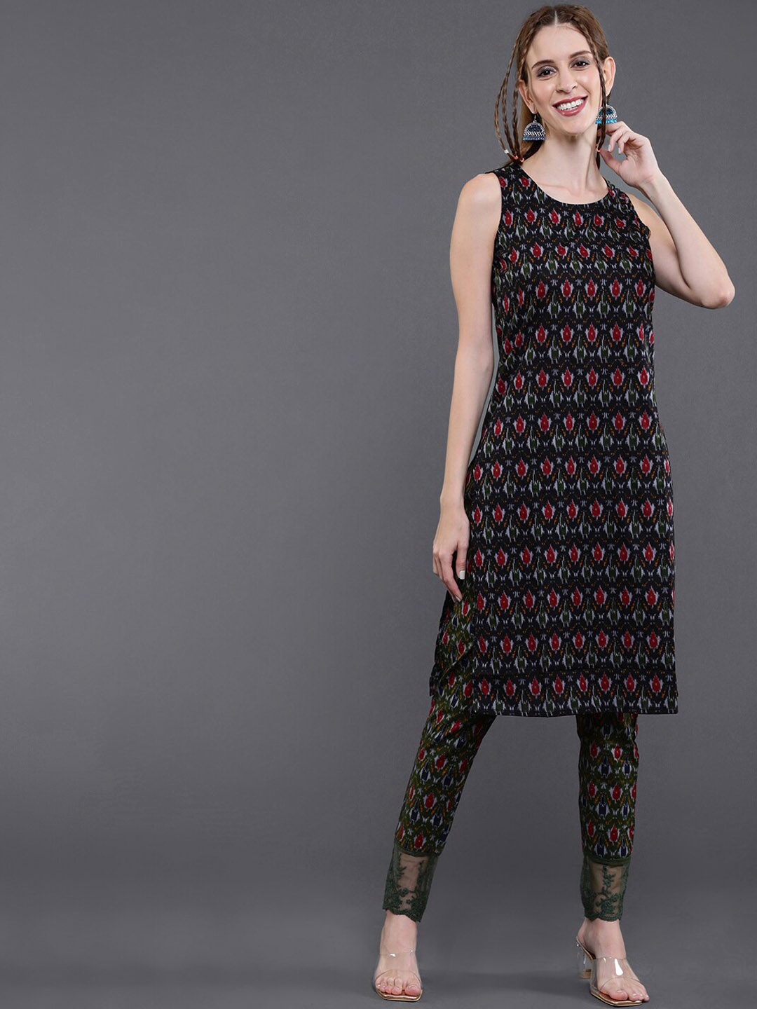 

saubhagya Printed Round Neck Pure Cotton Straight Kurta with Trousers & Balloon Sleeve, Black