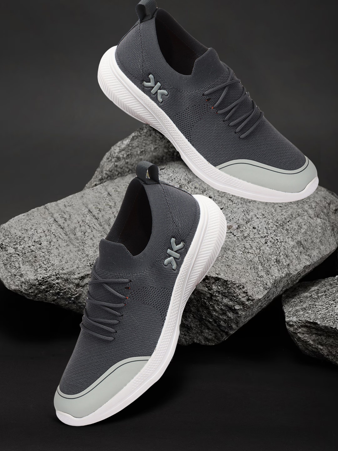 

Killer Men Colourblocked Lightweight Slip On Sneakers, Grey