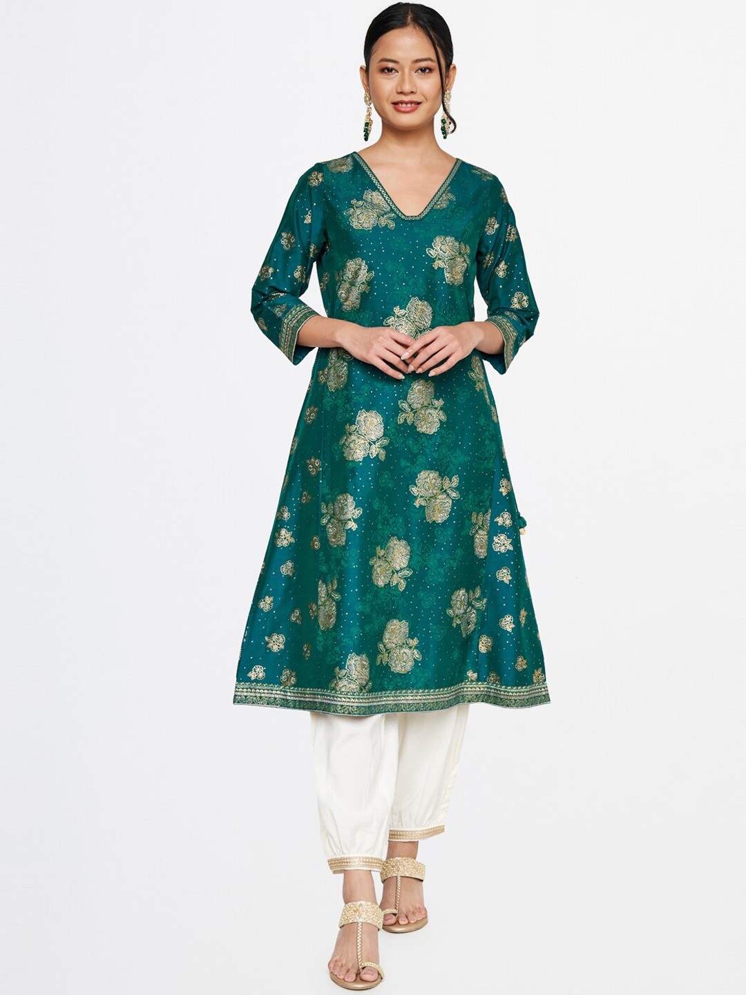 

Global Desi V-Neck Floral Printed Anarkali Kurta, Green
