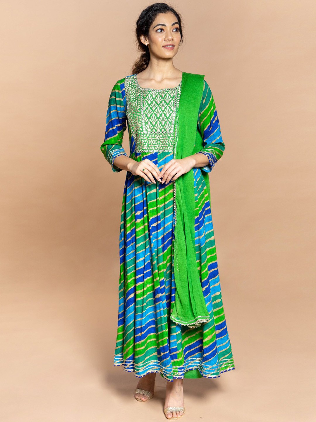 

Rmya Leheriya Printed Round Neck Thread Work Anarkali Kurta with Palazzos & Dupatta, Green