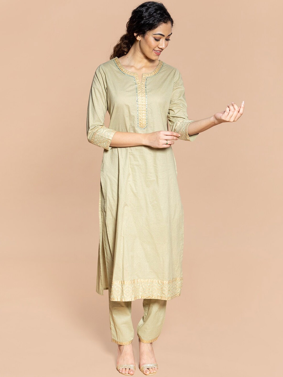 

Rmya Woven Design Sequinned Pure Cotton Kurta With Trousers & Dupatta, Green