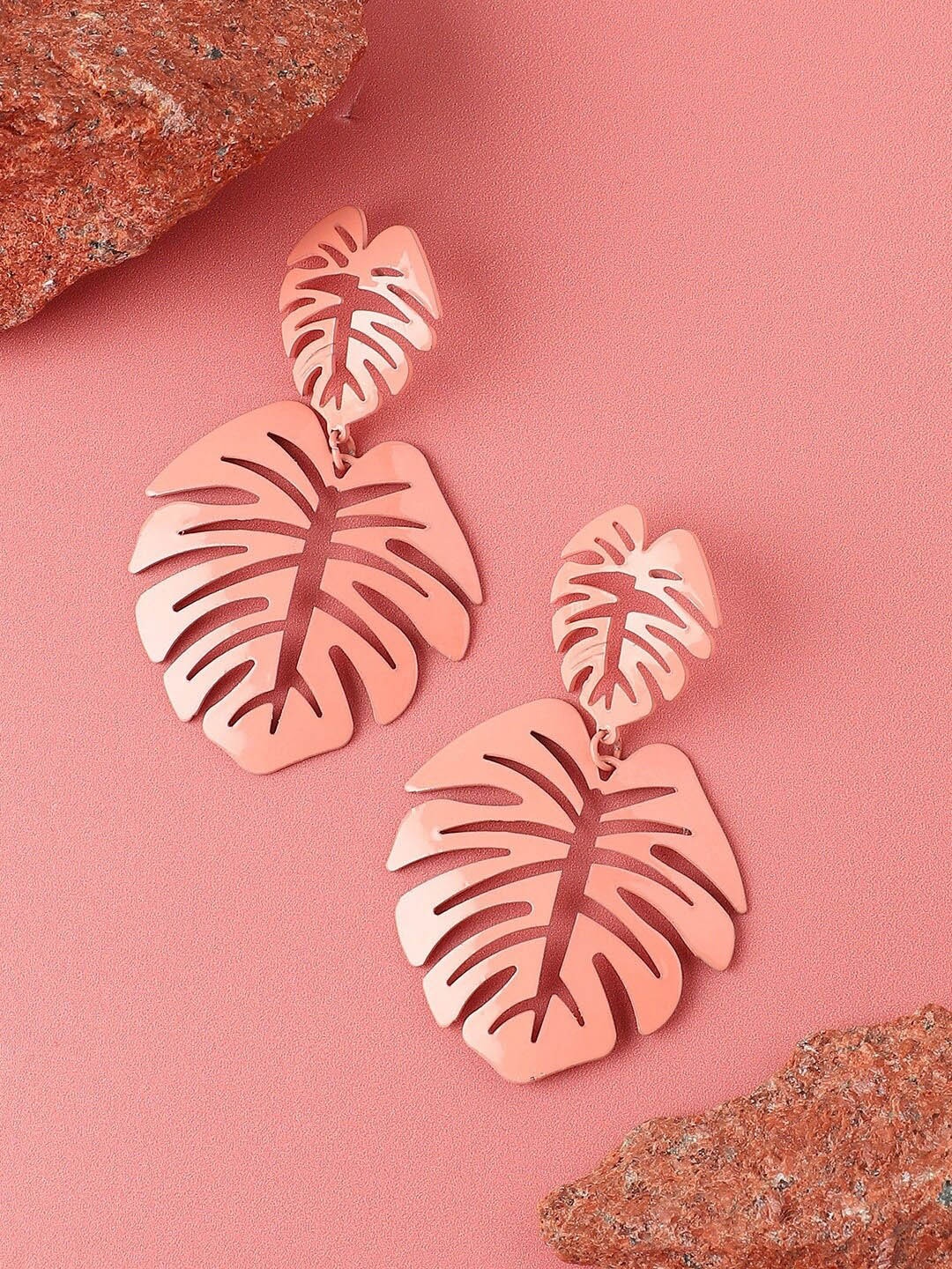 

AVANT-GARDE PARIS Leaf Shaped Drop Earrings, Pink