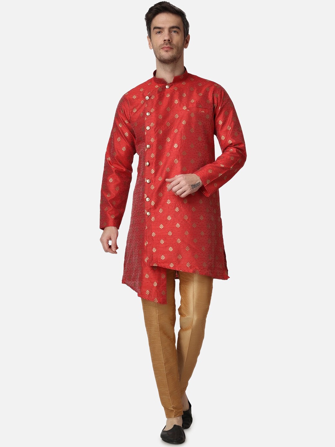 

ROYAL KURTA Ethnic Motifs Woven Design Asymmetric Jacquard Kurta, Maroon