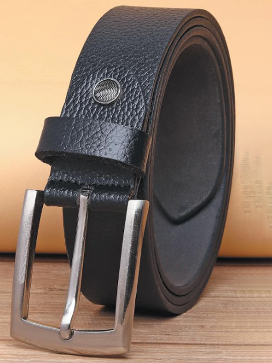 

KAEZRI Men Textured Leather Formal Belt, Black