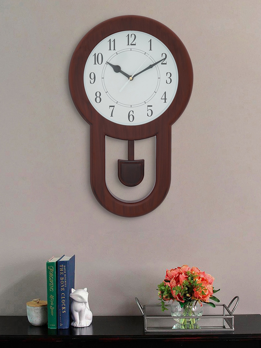 

eCraftIndia Red & White Analogue Sweep Movement Traditional Wall Clock