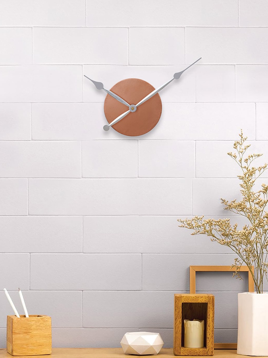 

eCraftIndia Copper-Toned & Grey Analogue Traditional Wall Clock