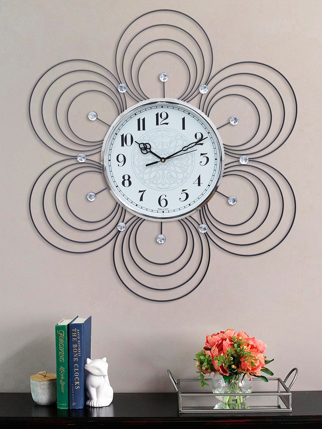 

eCraftIndia Black & White Embellished Floral Analogue Contemporary Wall Clock
