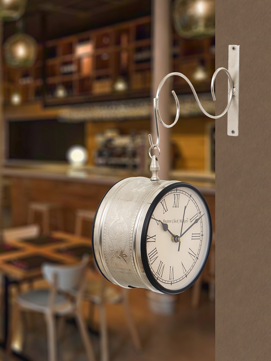 

eCraftIndia Silver-Toned & White Textured Analogue Vintage Wall Clock