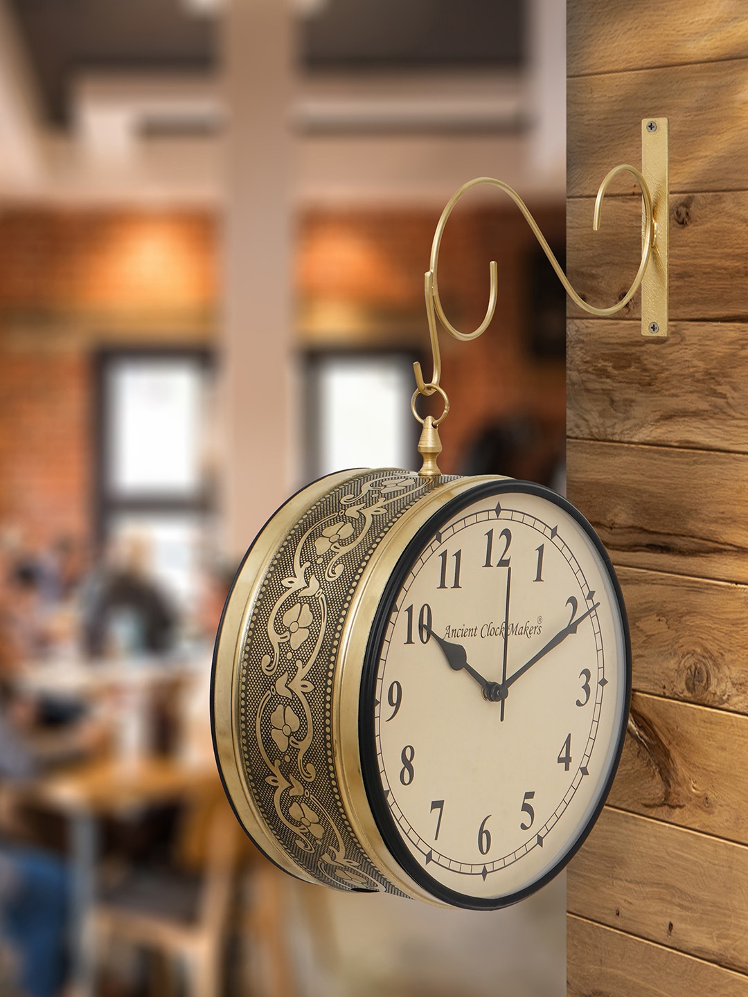 

eCraftIndia Gold-Toned & White Textured Analogue Vintage Wall Clock