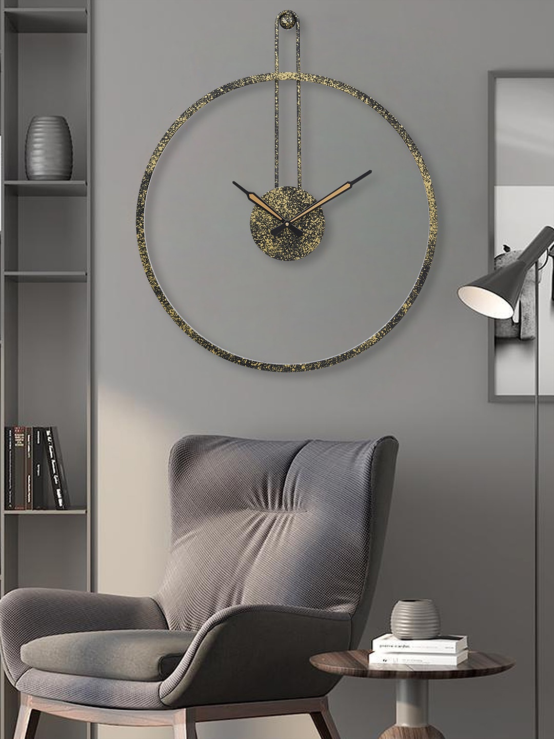 

eCraftIndia Black & Gold-Toned Printed Round Analogue Contemporary Wall Clock