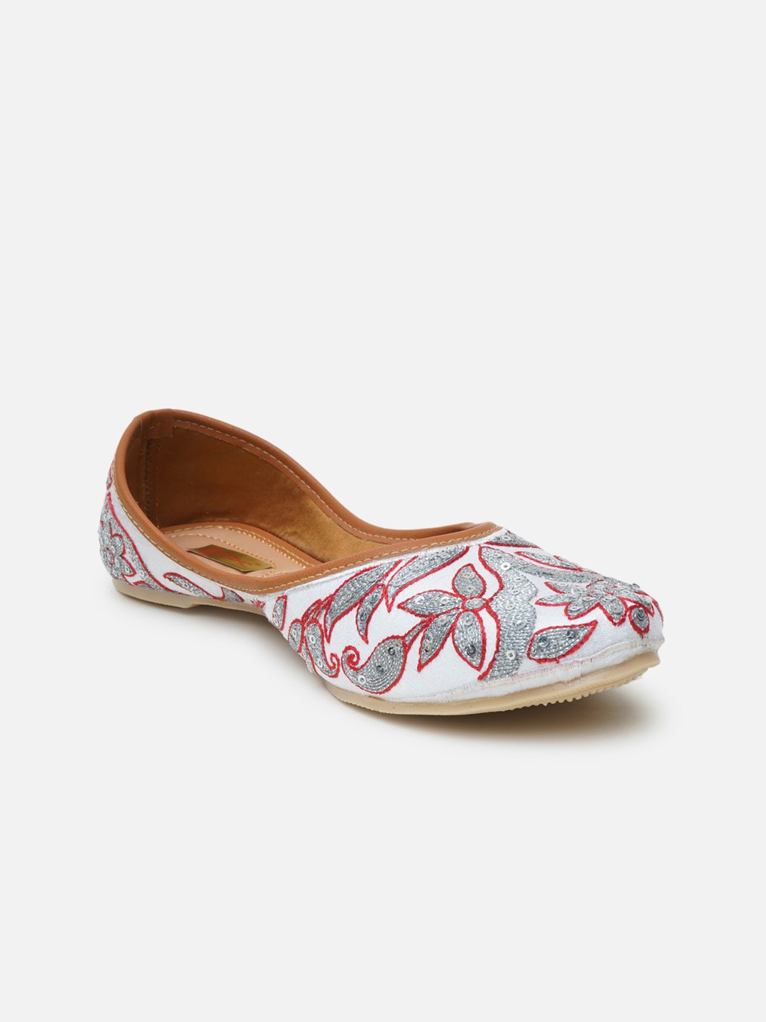 

Ta Chic Women Embroidered Ethnic Mojaris, White