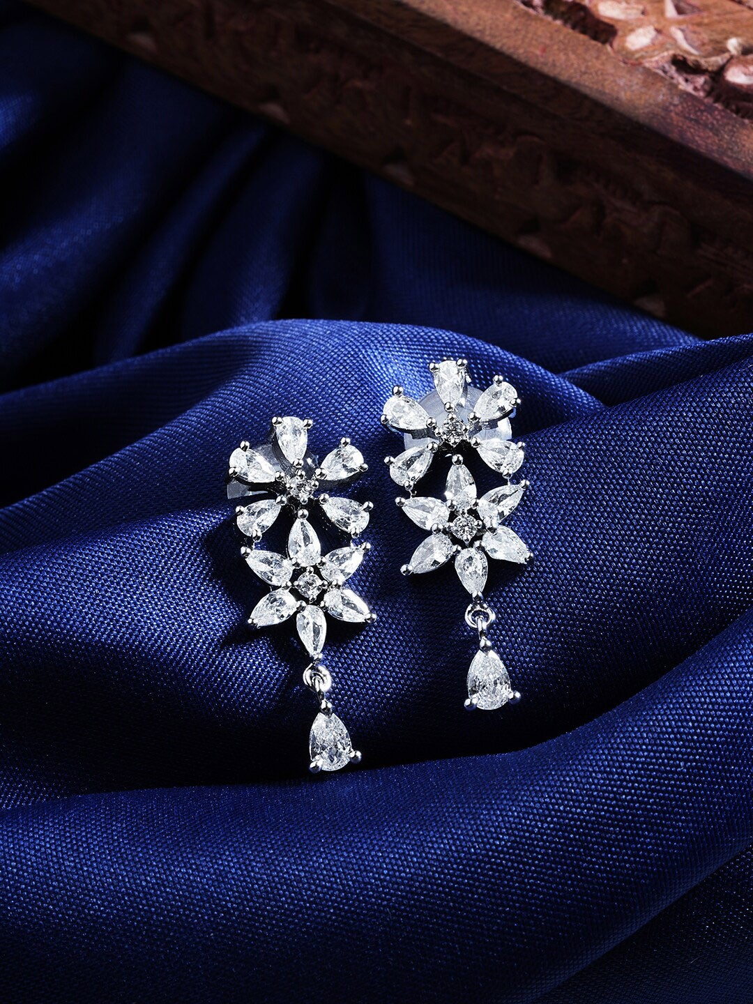 

HOT AND BOLD Silver-Plated Zircon Floral Drop Earrings, White