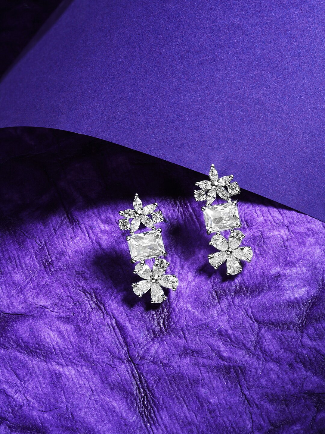 

HOT AND BOLD Silver-Plated Classic Drop Earrings