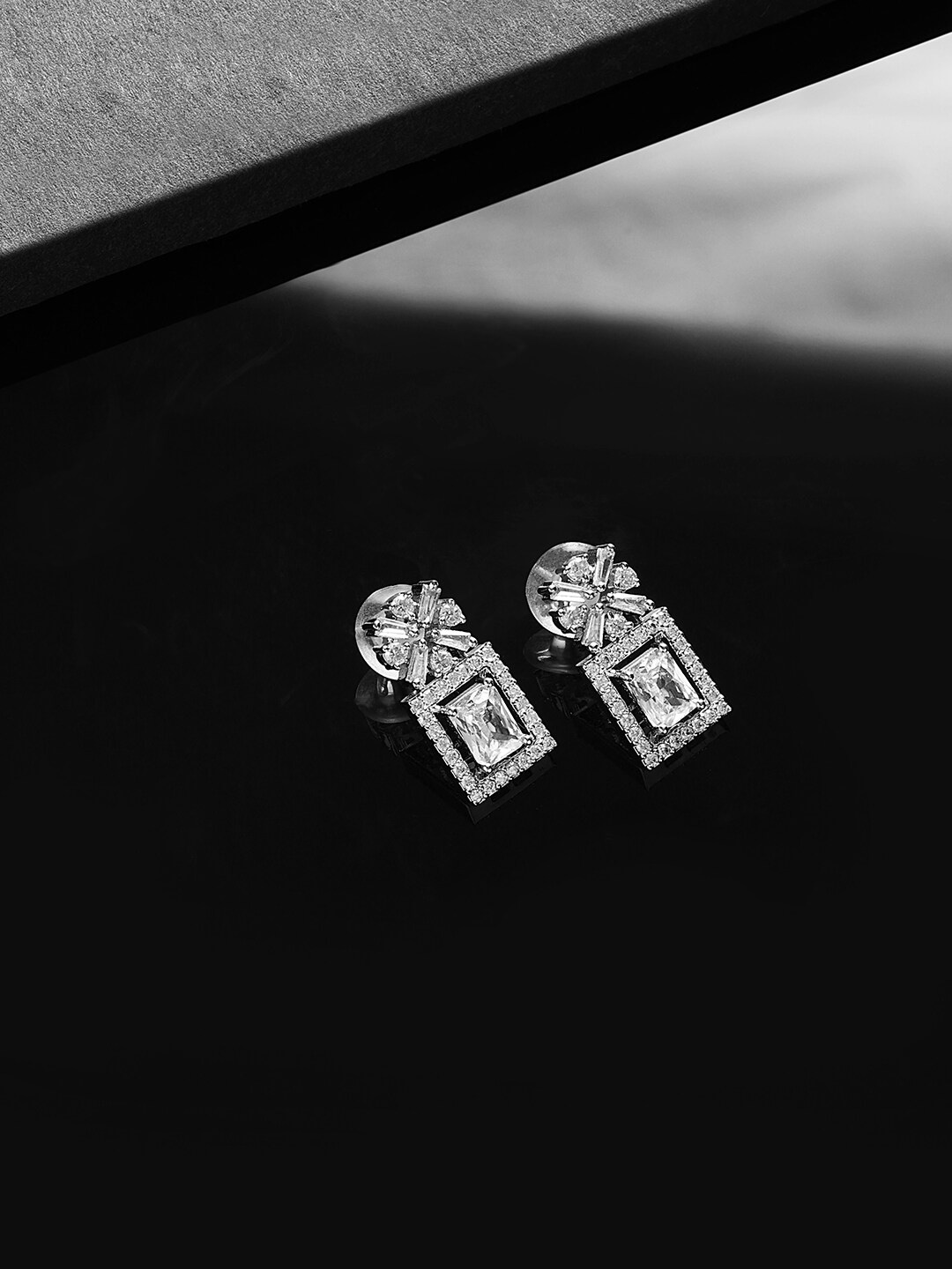 

HOT AND BOLD Silver-Plated Classic Drop Earrings