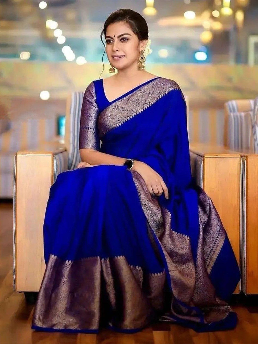 

Anjaneya Sarees Zari Bordered Banarasi Saree, Blue