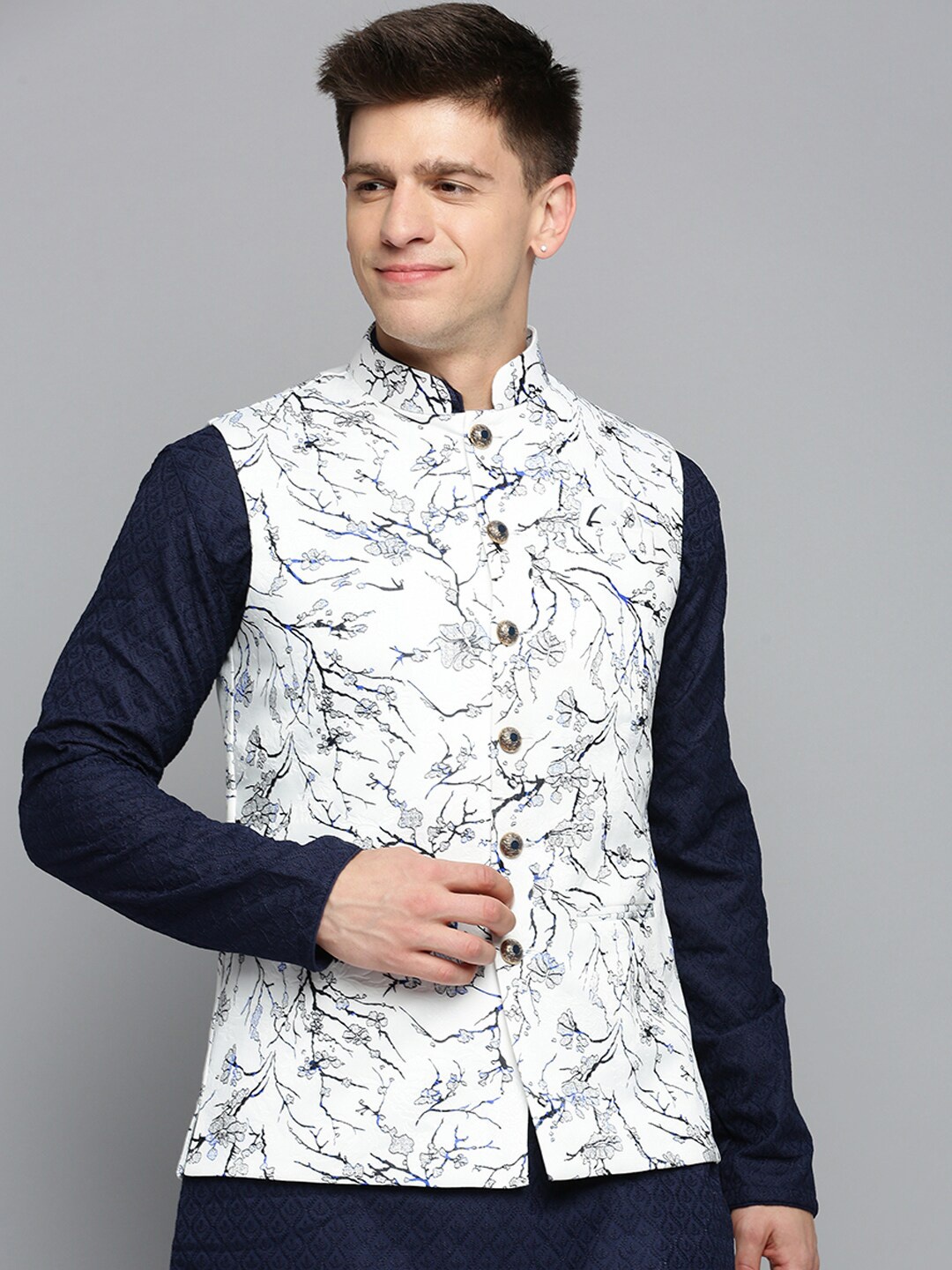 

SHOWOFF Men Floral Printed Mandarin Collar Nehru Jacket, White
