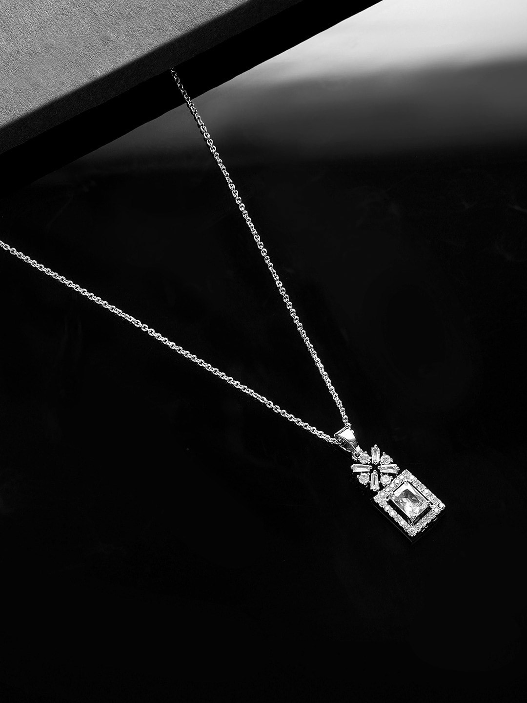 

HOT AND BOLD Brass Rhodium-Plated Necklace, Silver