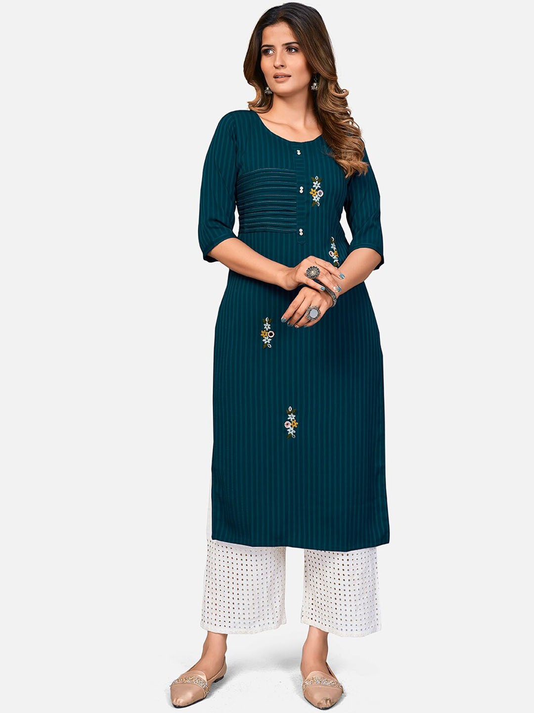 

Vbuyz Striped Round Neck Kurta, Turquoise blue