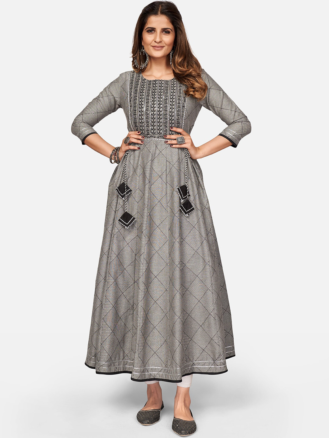 

Vbuyz Yoke Design Embroidered Anarkali Kurta, Grey