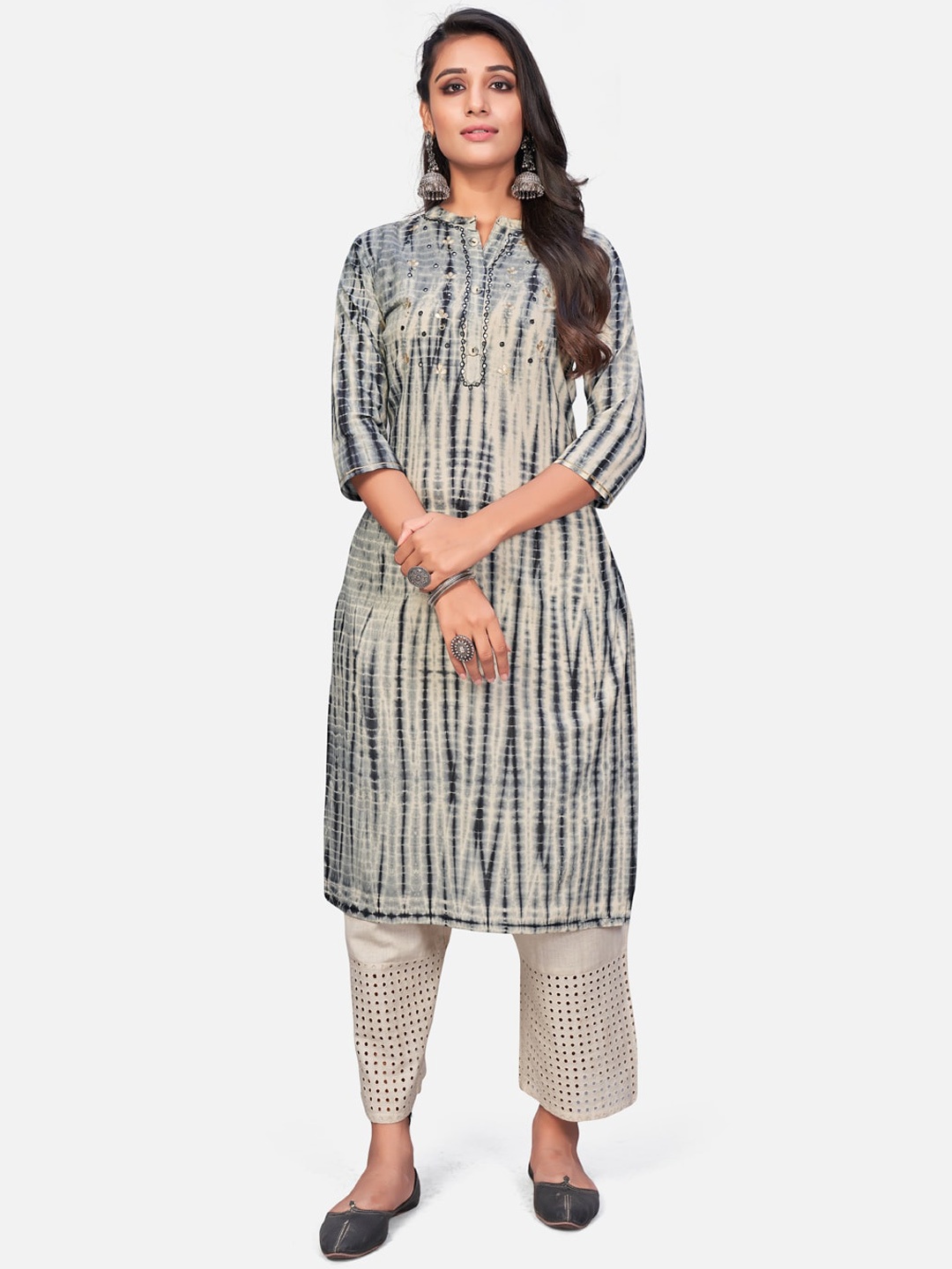 

KALINI Band Collar Tie & Dyed Mirror Work Cotton Kurta, Grey