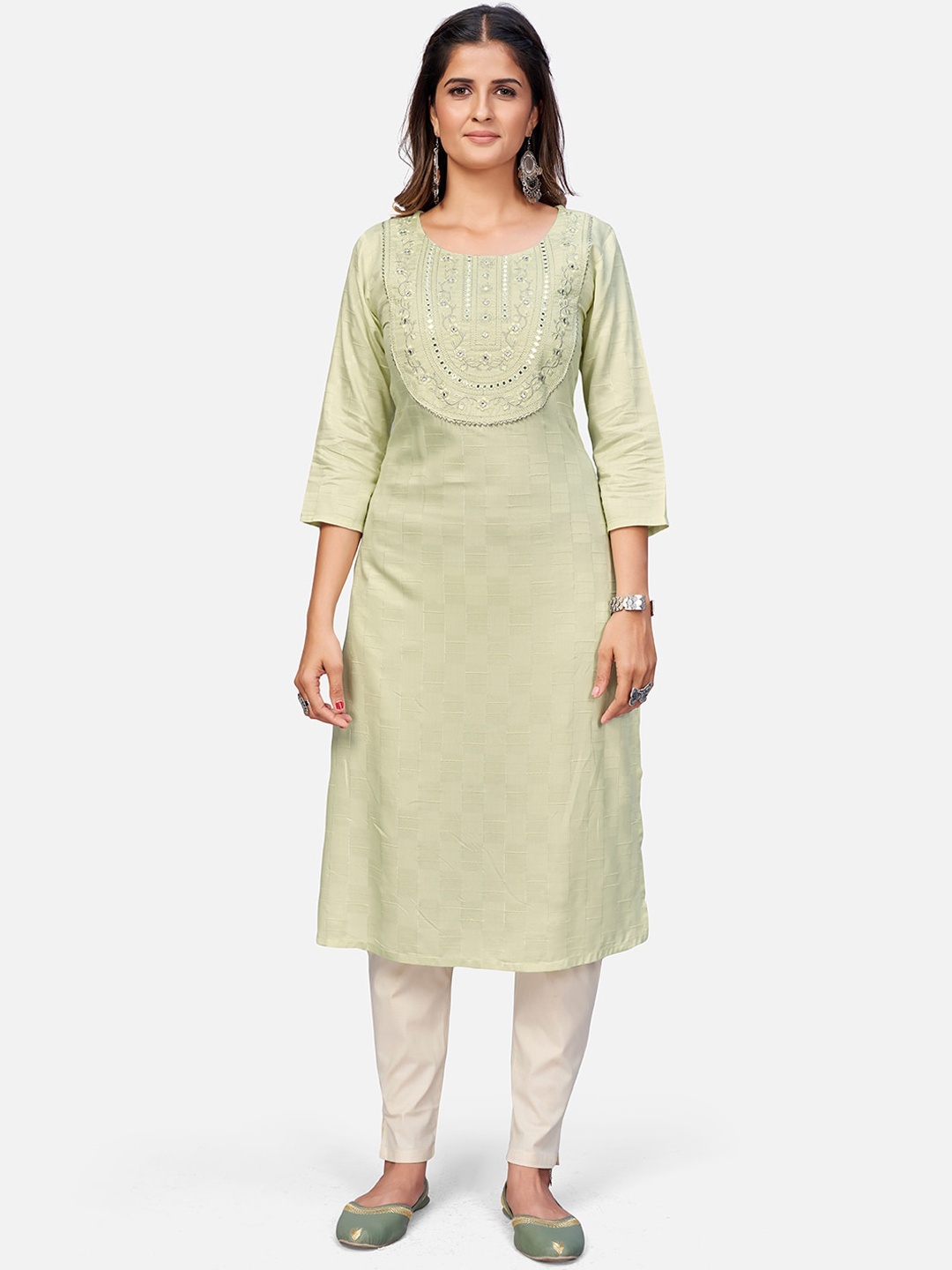 

Vbuyz Embroidered Yoke Design Gotta Patti Kurta, Green