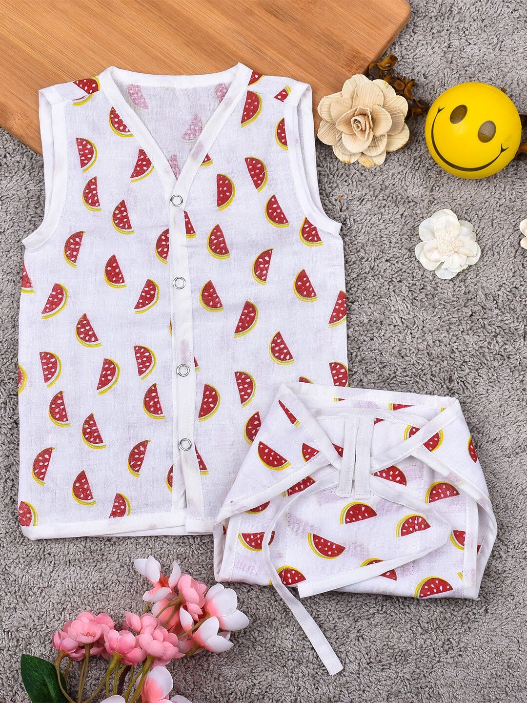 

Moms Home Infants Printed Organic Cotton Muslin Jhabla With Nappy, White