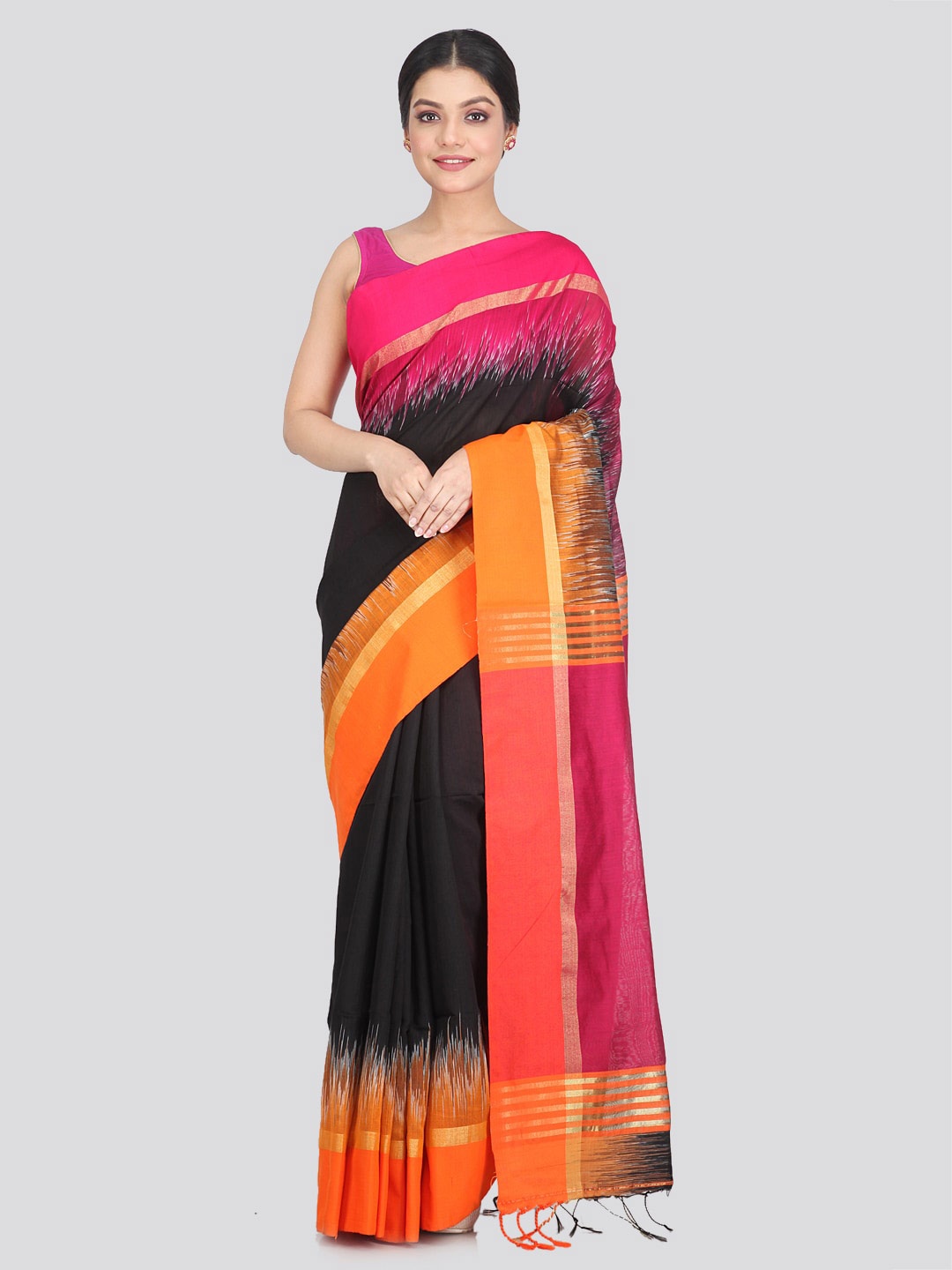 

PinkLoom Cotton Blend Zari Saree, Black