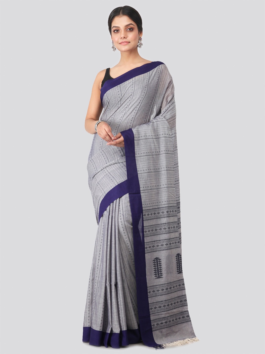 

PinkLoom Striped Woven Design Pure Cotton Saree, Grey