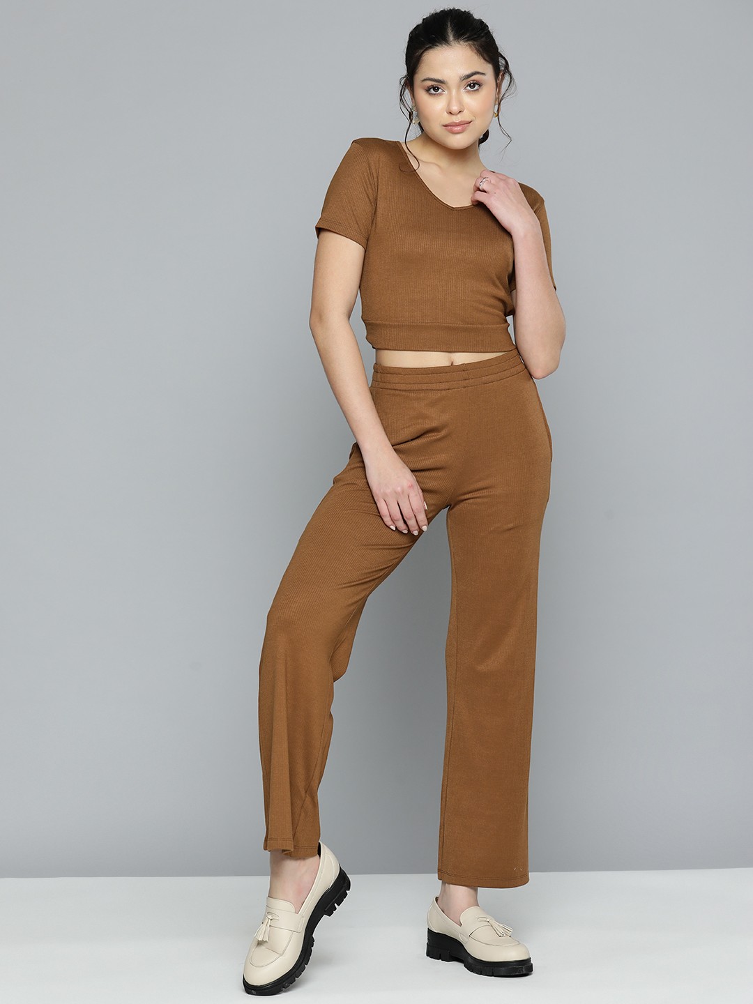 

VividArtsy Women V-Neck Crop Top With Trousers, Brown