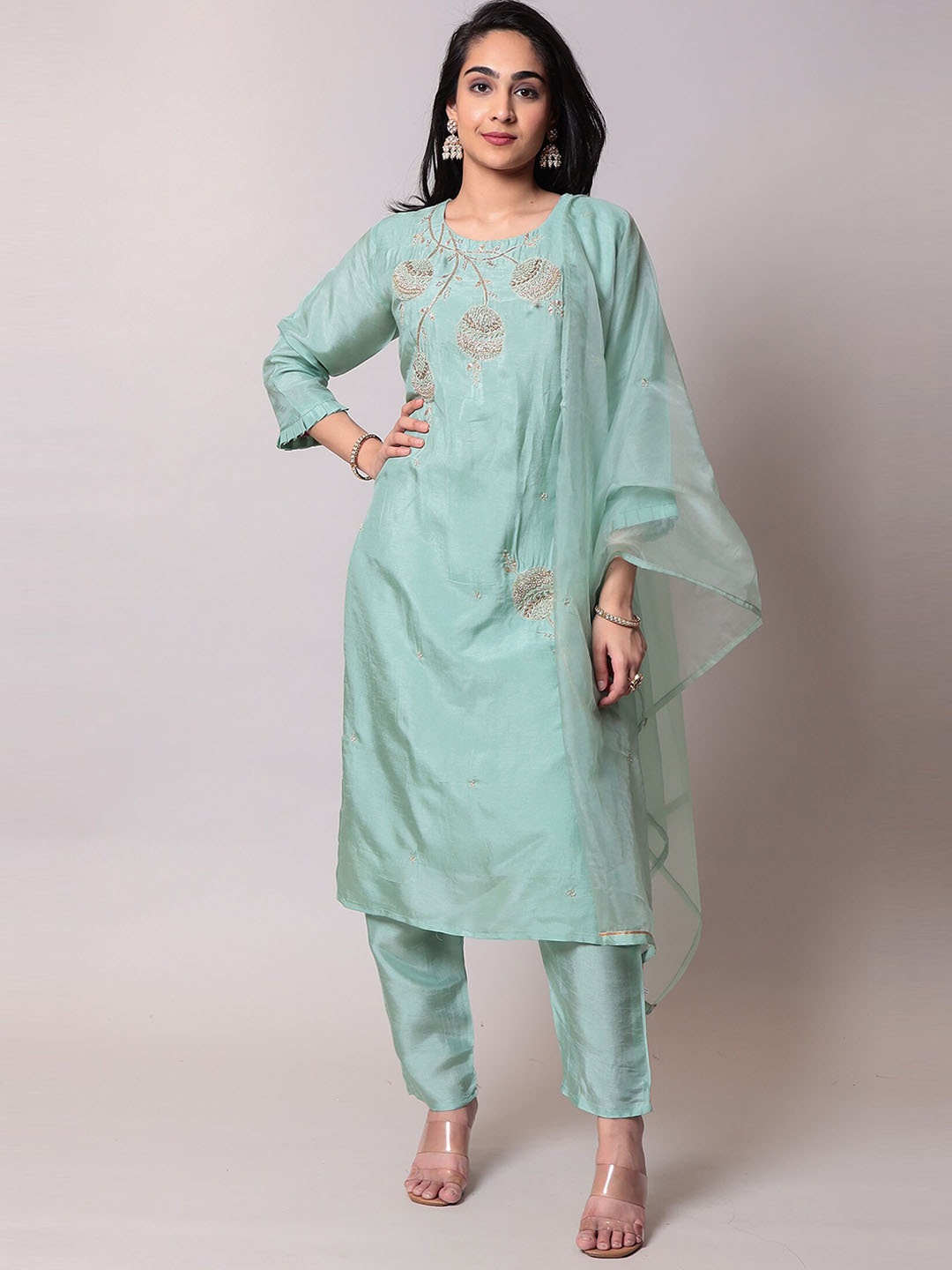 

ZARI Women Green Kurta with Trousers & With Dupatta