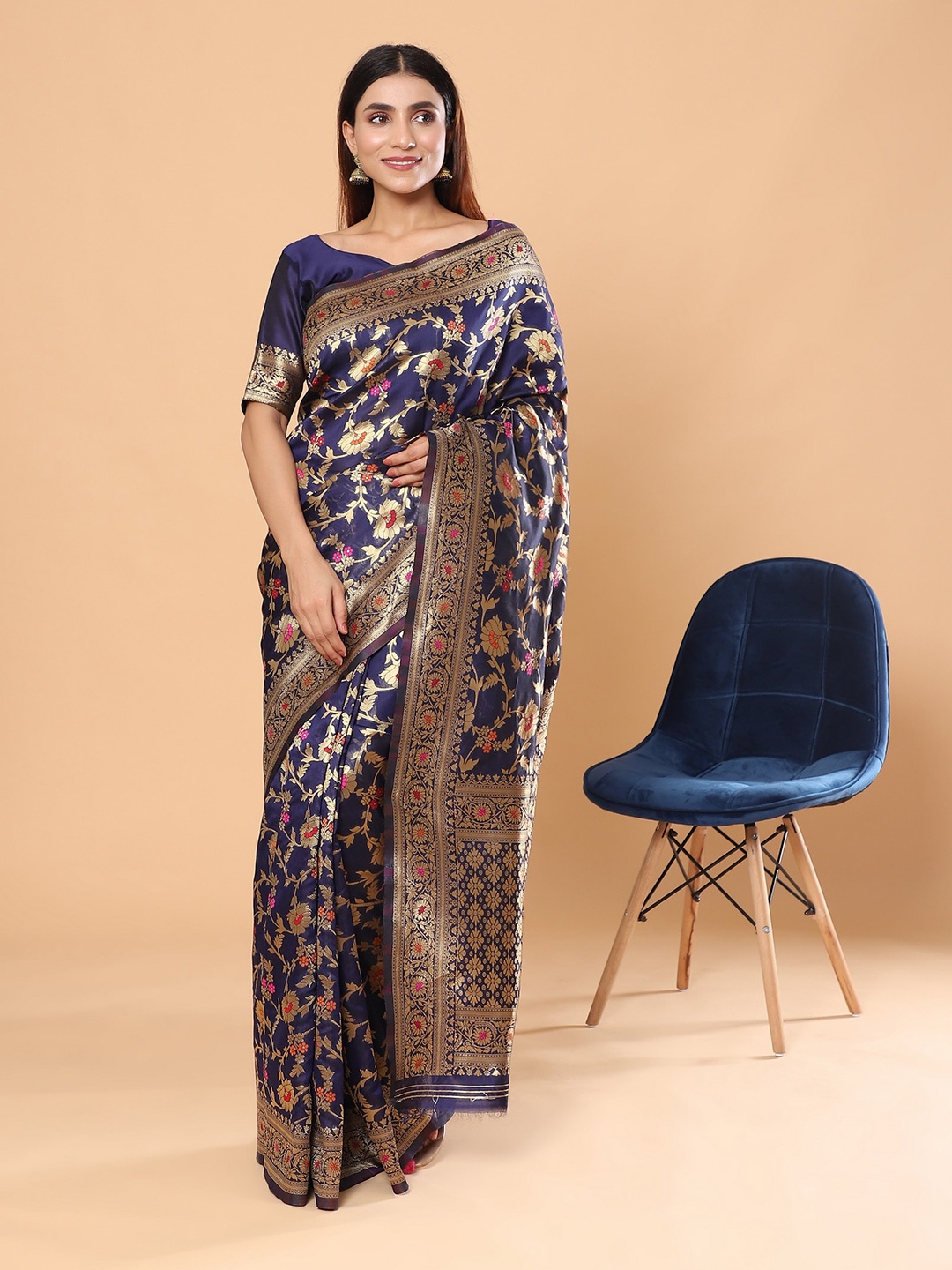 

Glemora Floral Woven Design Zari Kanjeevaram Saree, Navy blue
