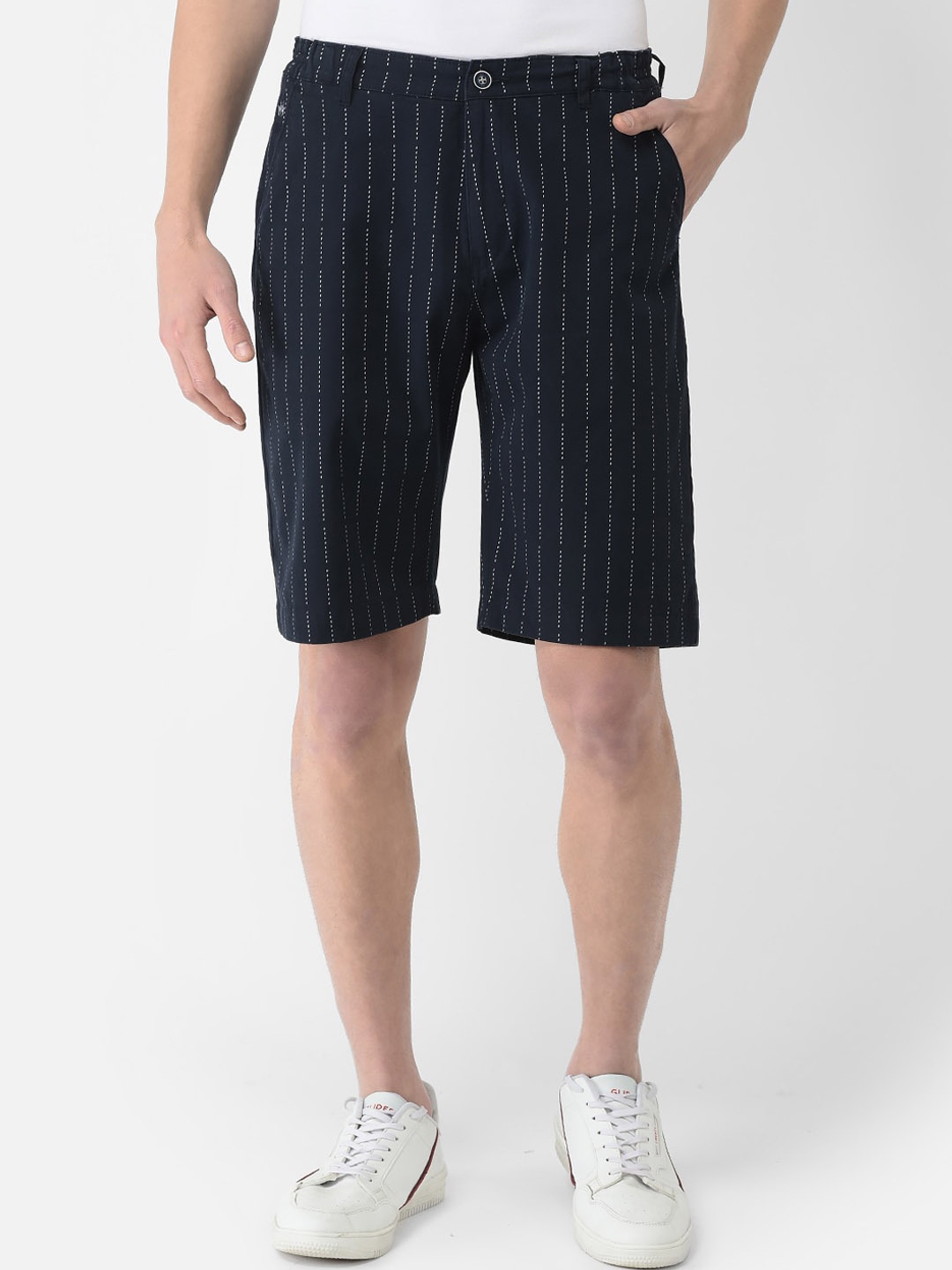 

Crimsoune Club Men Striped Pure Cotton Slim Fit Chino Shorts, Navy blue
