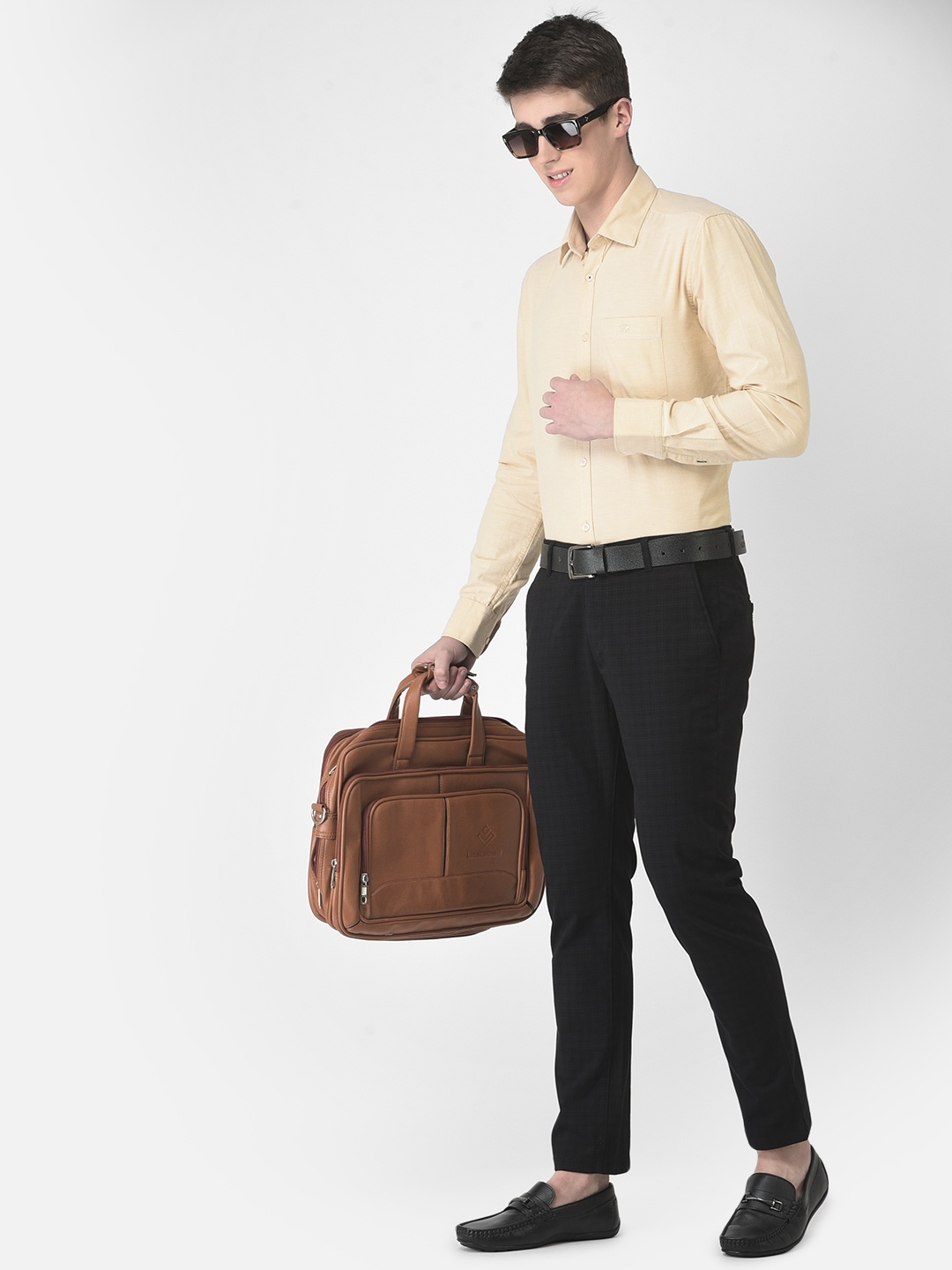 

Crimsoune Club Men Plus Size Slim Fit Pure Cotton Formal Shirt, Brown