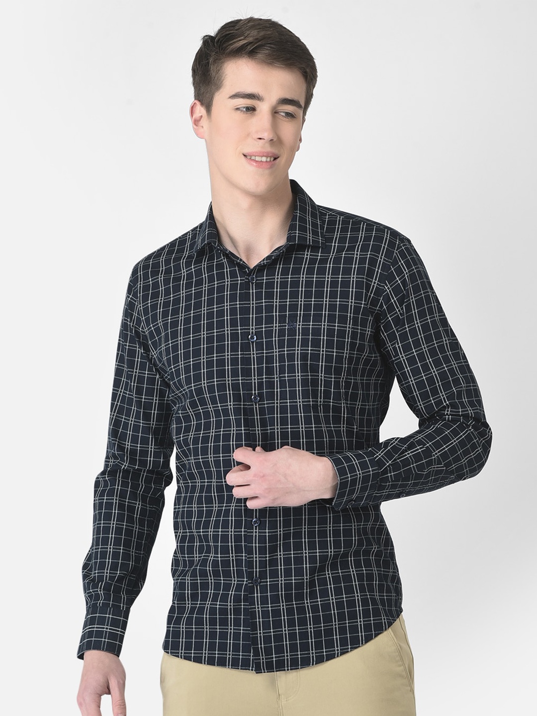 

Crimsoune Club Slim Fit Checked Casual Shirt, Navy blue