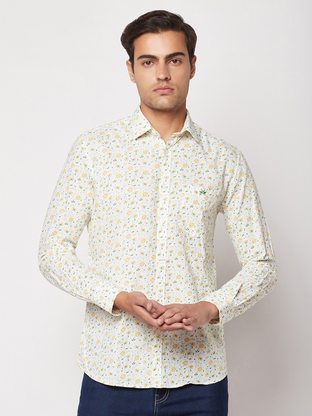 

Crimsoune Club Floral Printed Comfort Casual Shirt, Off white