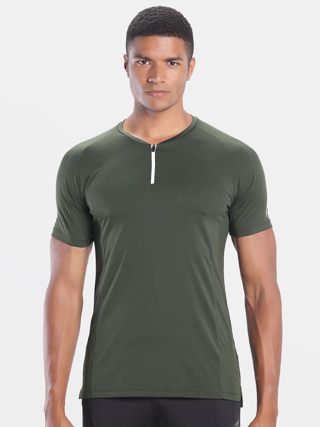 

Zymrat Henley Neck Raglan Sleeves T-shirt, Green