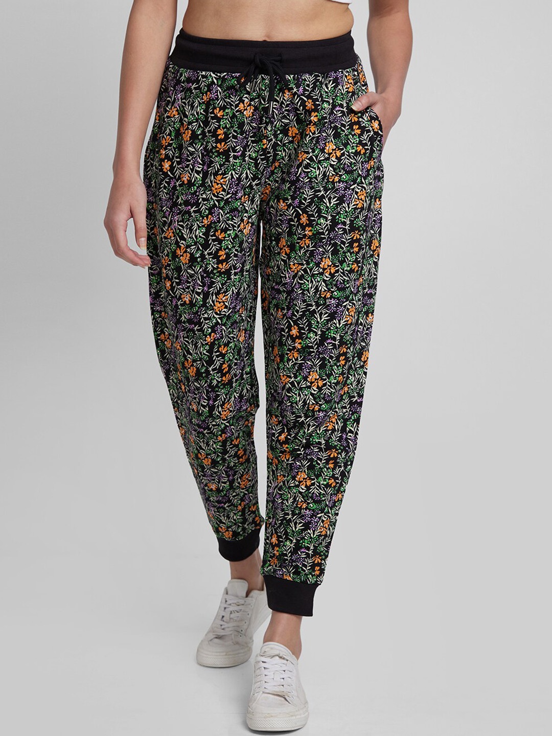 

SPYKAR Women Floral Printed Slim-Fit Cotton Joggers, Black