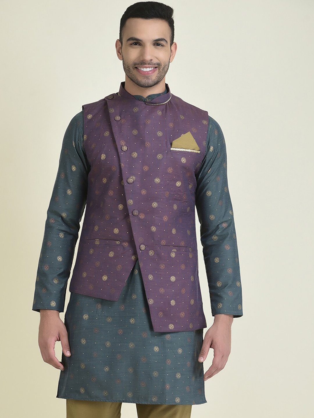 

HOUSE OF DEYANN Ethnic Motifs Printed Kurta with Pyjamas & Jacket, Purple