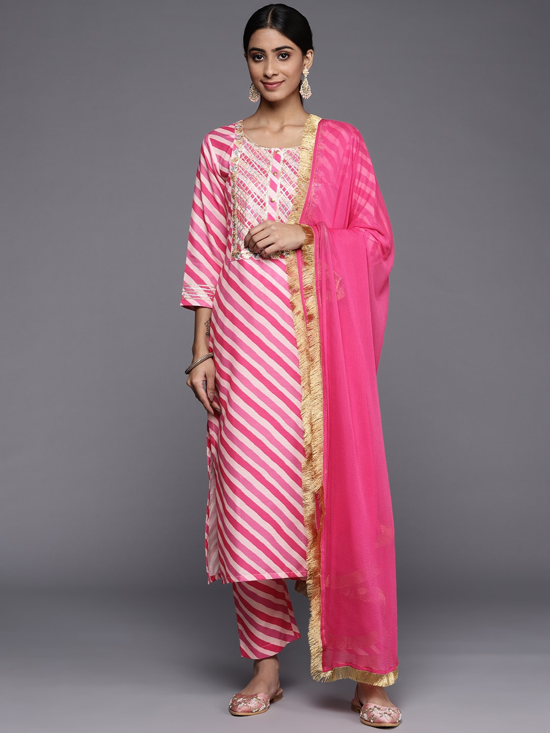 

Varanga Leheriya Printed Gotta Patti Kurta with Trousers & Dupatta, Pink