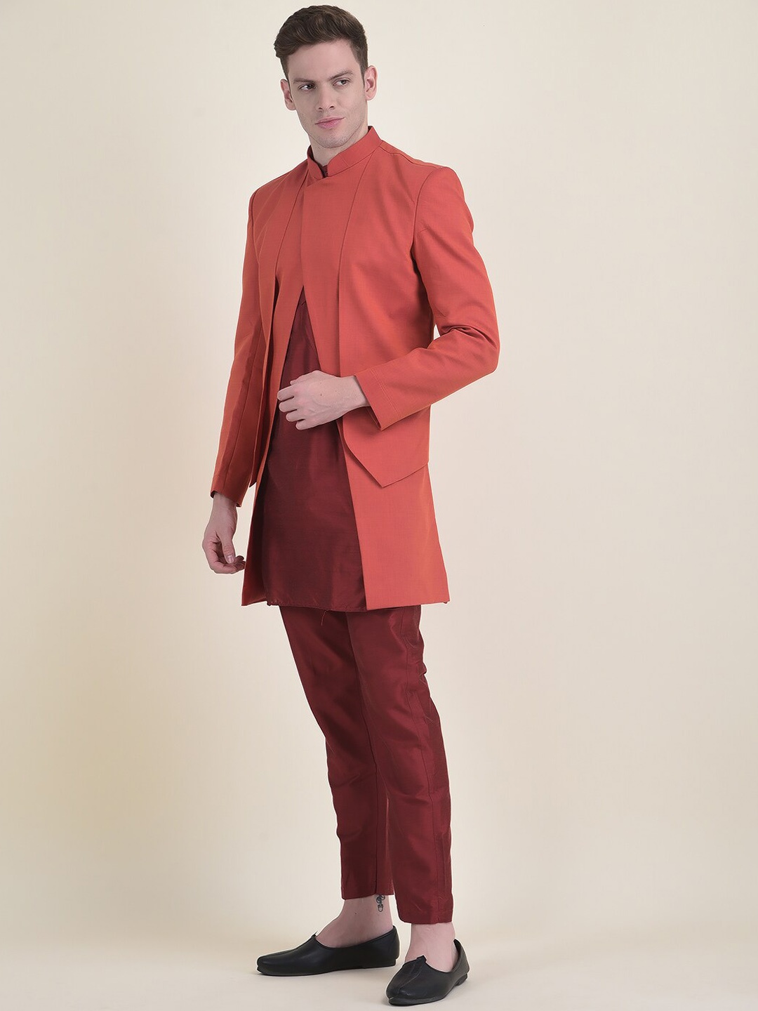 

HOUSE OF DEYANN Men Mandarin Collar Long Sleeves Achkan Sherwani Set, Red