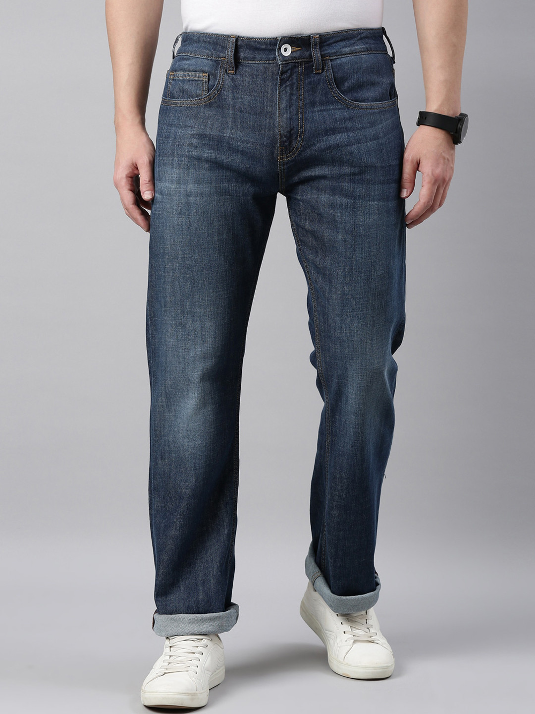 

American Bull Men Straight Fit Light Fade Jeans, Blue