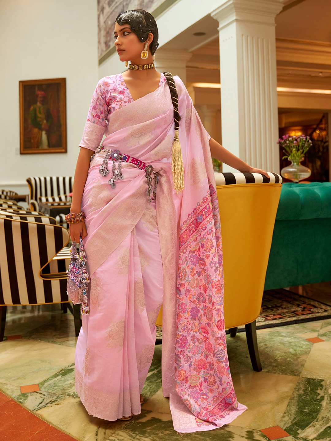 

Mitera Woven Design Zari Pure Silk Saree, Pink