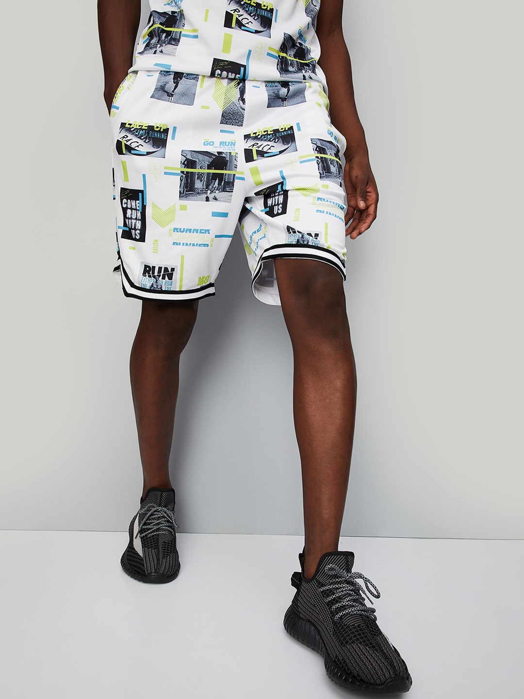 

max Men Printed Regular Fit Mid-Rise Shorts, White