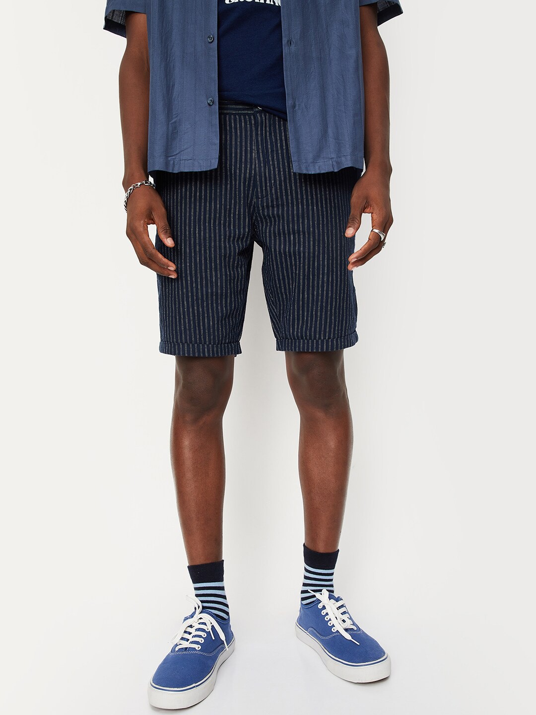 

max Men Striped Pure Cotton Regular Fit Shorts, Navy blue