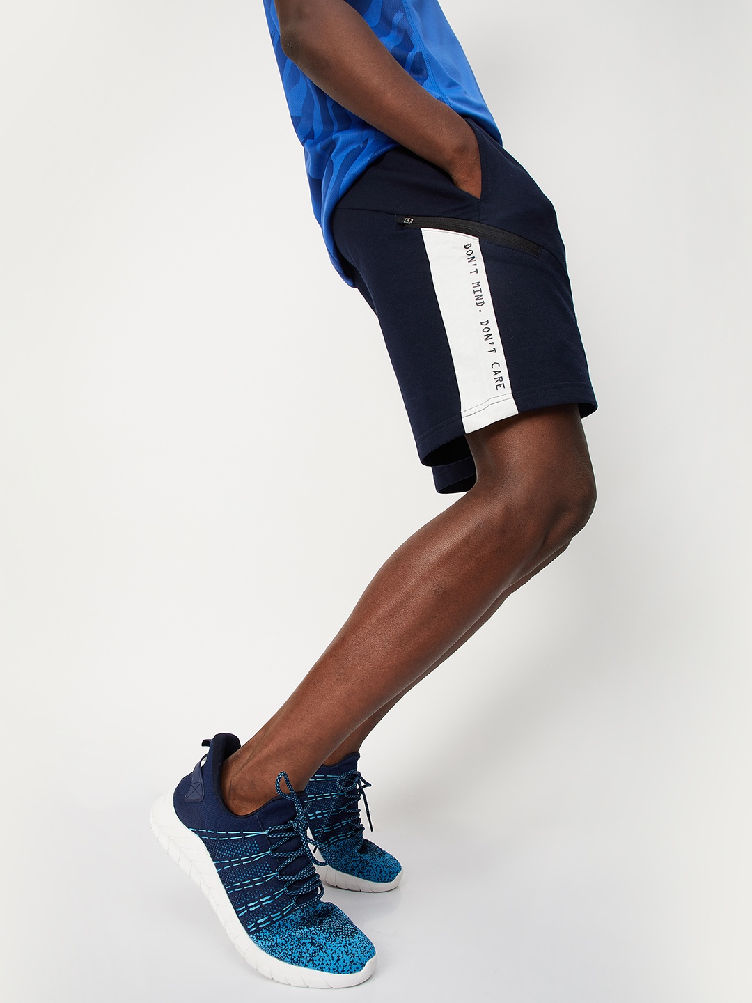 

max Men Regular Fit Mid-Rise Sports Shorts, Navy blue