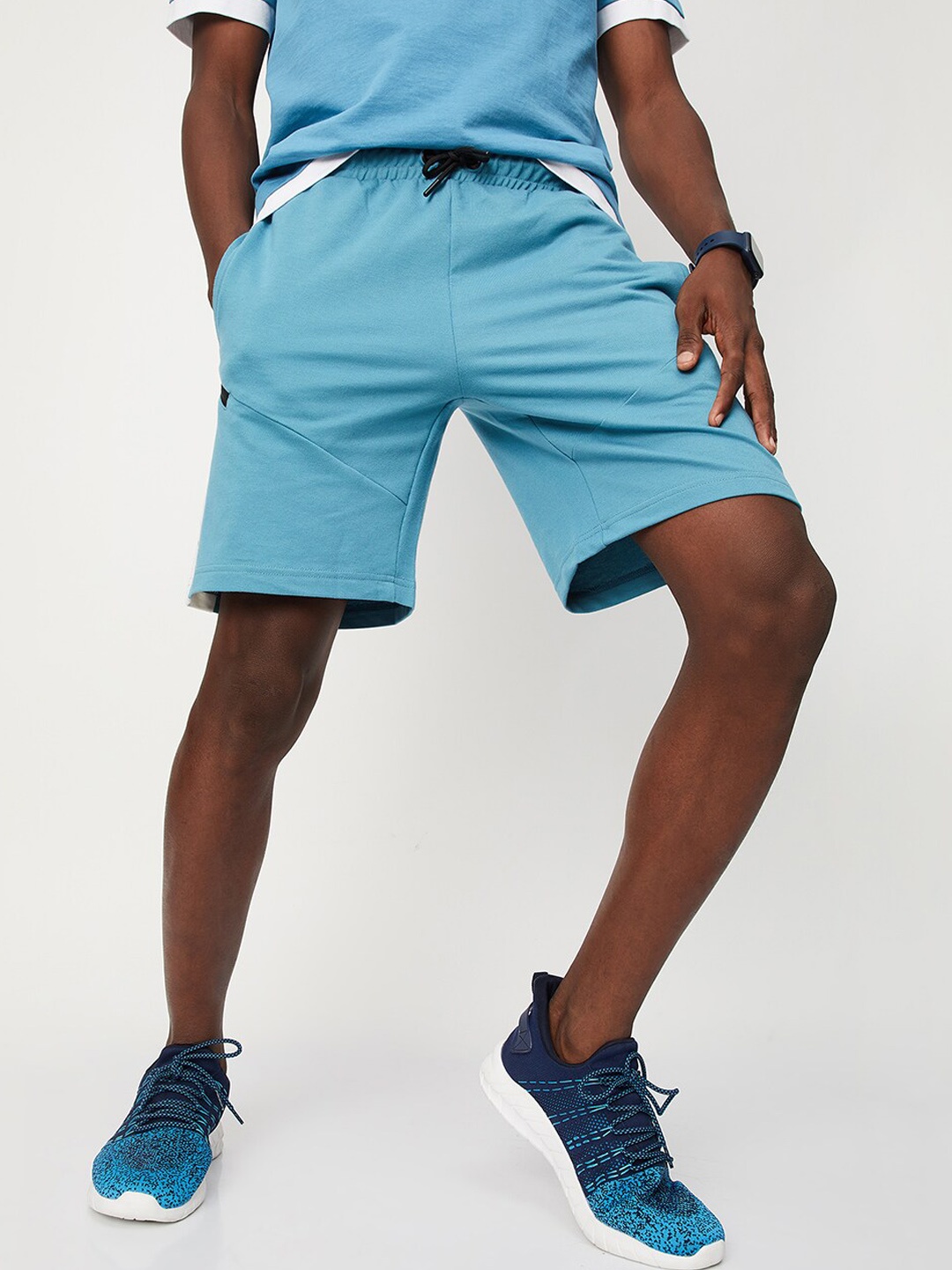 

max Men Regular Fit Mid-Rise Sports Shorts, Turquoise blue