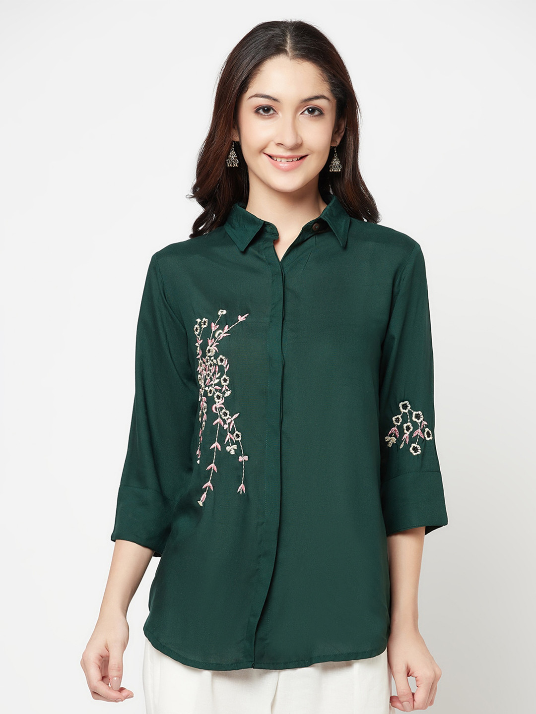 

Senyora Embroidered Regular Fit Casual Shirt, Green