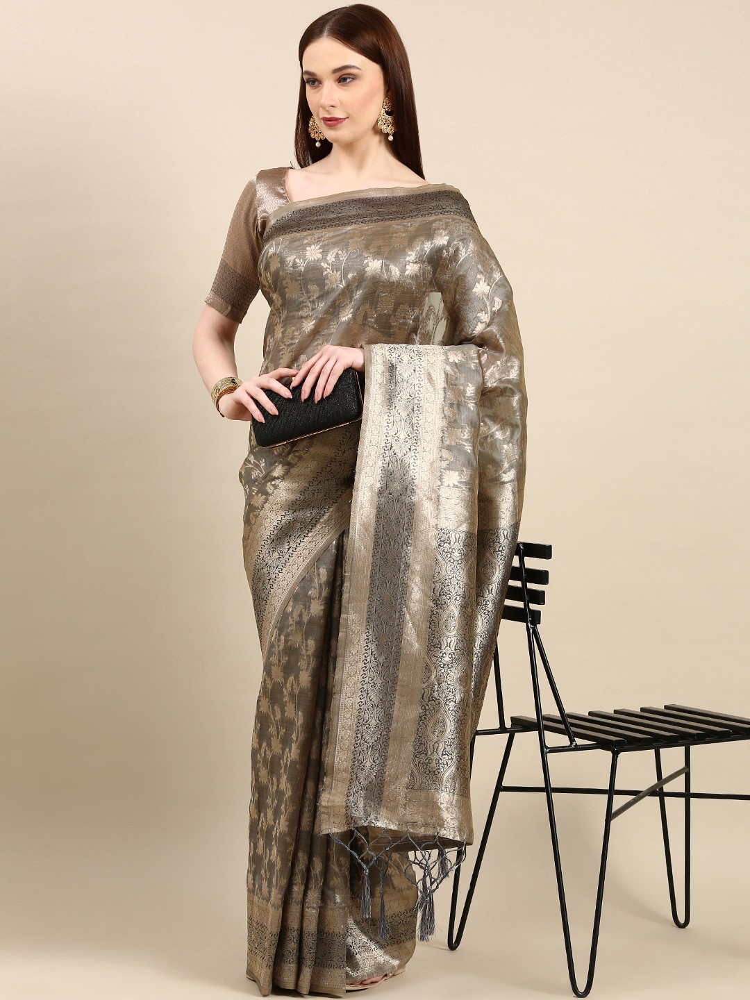 

Anouk Floral Zari Linen Blend Banarasi Saree, Taupe